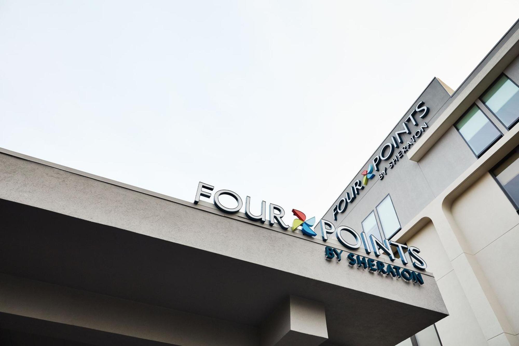 Four Points By Sheraton Chicago Westchester/Oak Brook Buitenkant foto