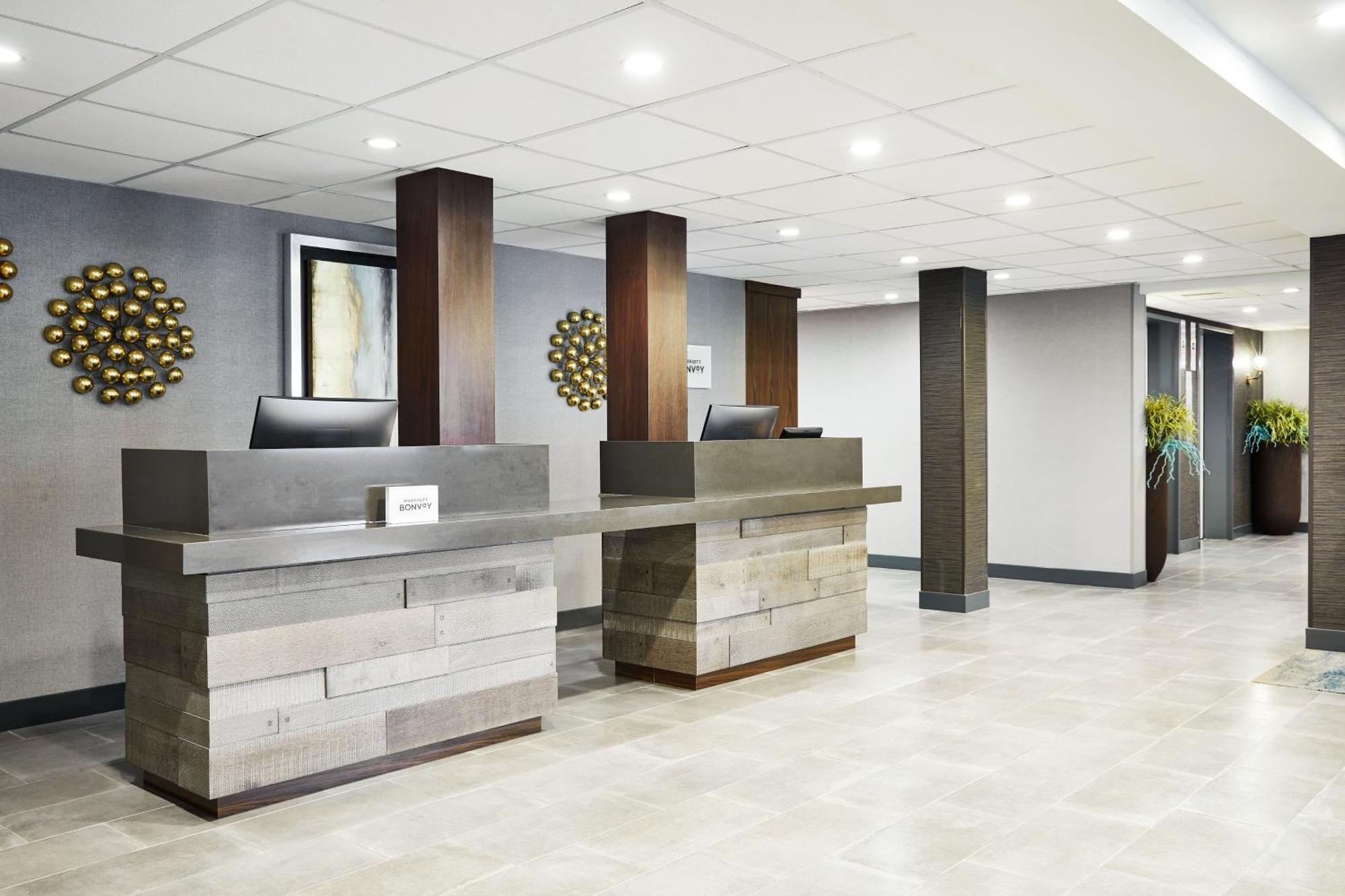 Four Points By Sheraton Chicago Westchester/Oak Brook Buitenkant foto