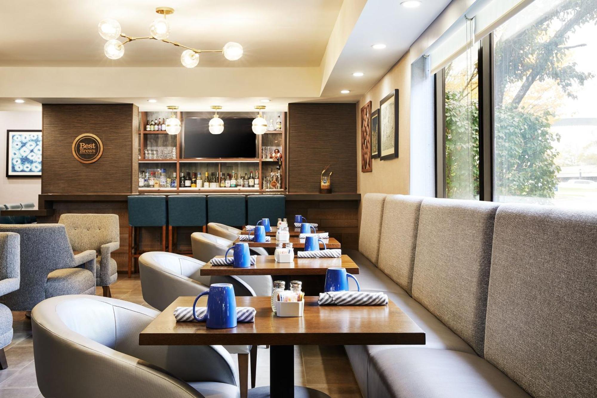 Four Points By Sheraton Chicago Westchester/Oak Brook Buitenkant foto