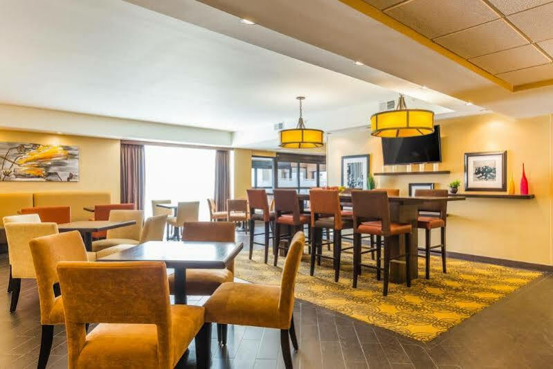 Four Points By Sheraton Chicago Westchester/Oak Brook Buitenkant foto